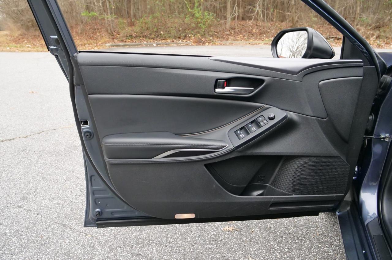 2021 Toyota Avalon Hybrid XSE / Heated Seats / Sunroof! Lincolnton NC