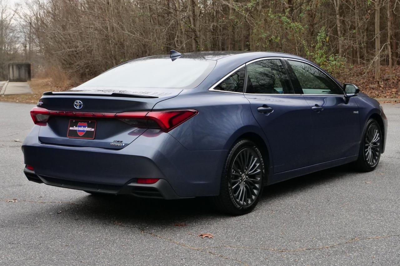 2021 Toyota Avalon Hybrid XSE / Heated Seats / Sunroof! Lincolnton NC