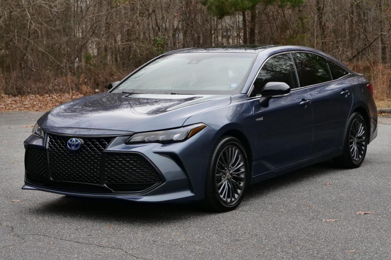 2021 Toyota Avalon Hybrid XSE / Heated Seats / Sunroof! Lincolnton NC