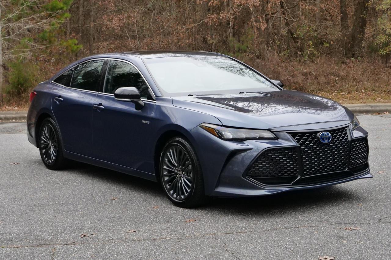 2021 Toyota Avalon Hybrid XSE / Heated Seats / Sunroof! Lincolnton NC