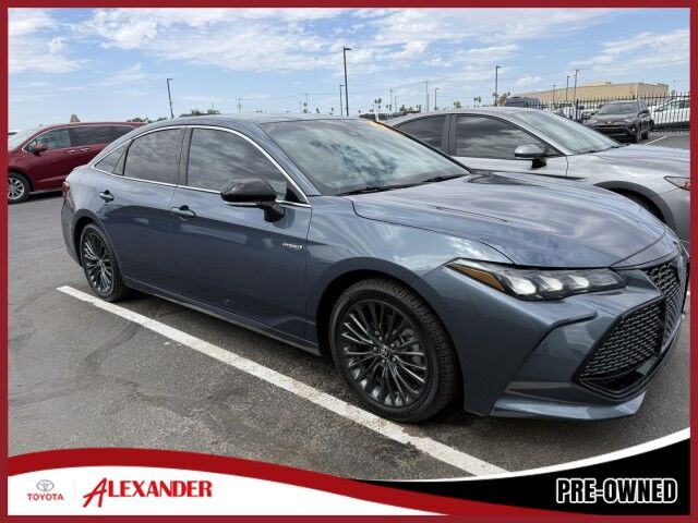 2021 Toyota Avalon Hybrid XSE