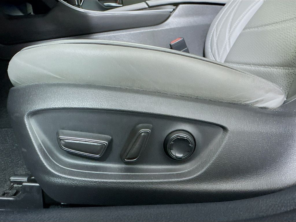 2021 Toyota Avalon Limited Kennewick WA