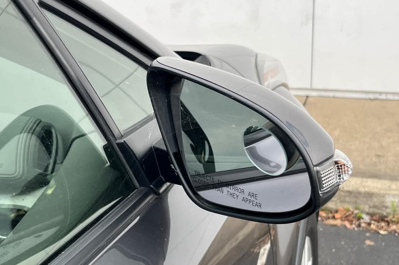 2021 Toyota C-HR LE Roseville CA