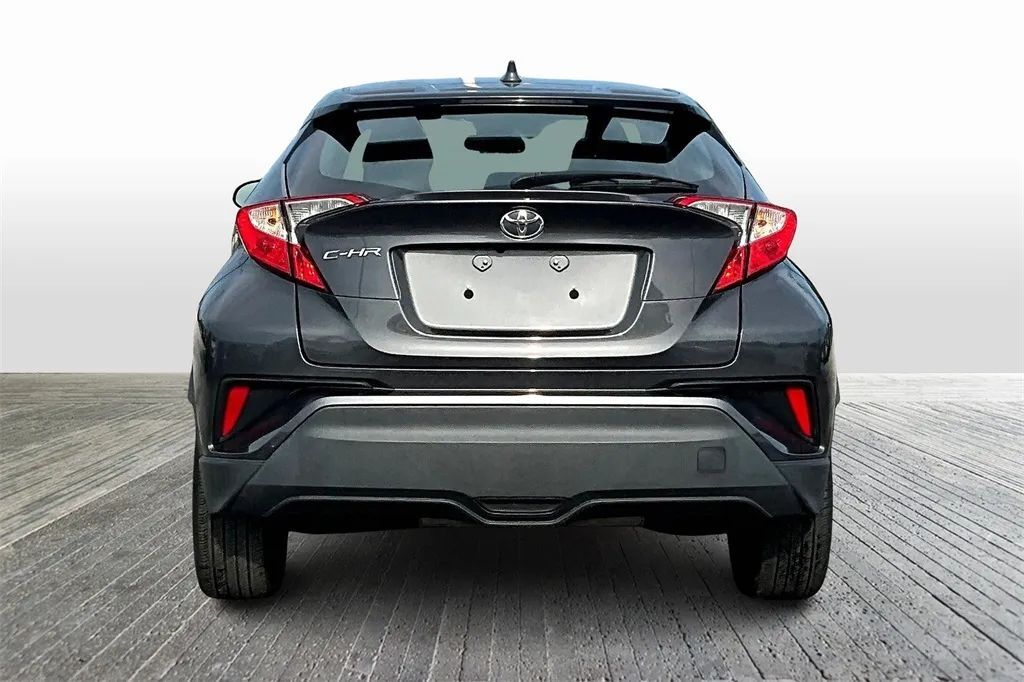 2021 Toyota C-HR LE Sport Utility 4D Maitland FL