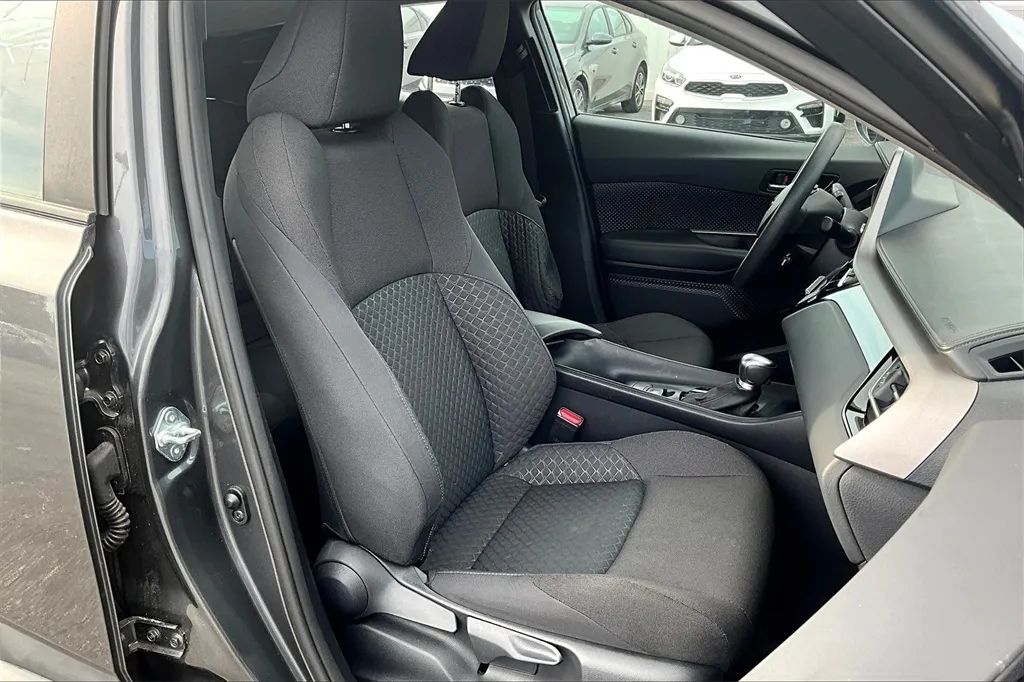2021 Toyota C-HR LE Sport Utility 4D Maitland FL