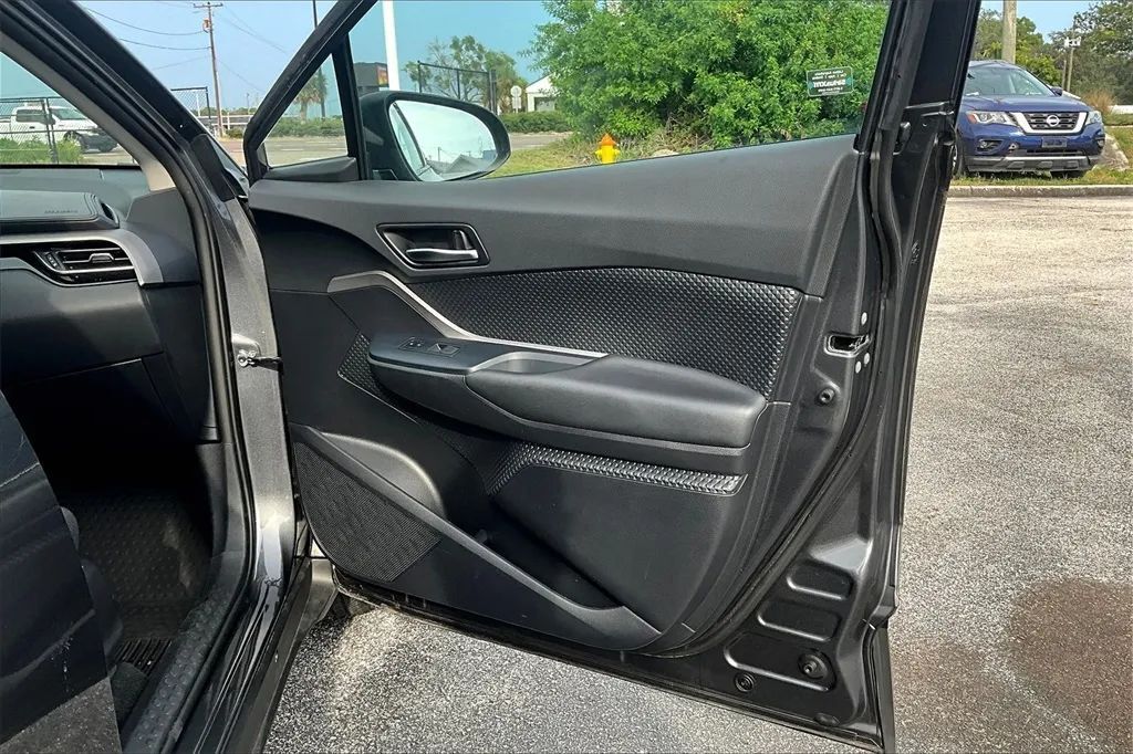 2021 Toyota C-HR LE Sport Utility 4D Maitland FL