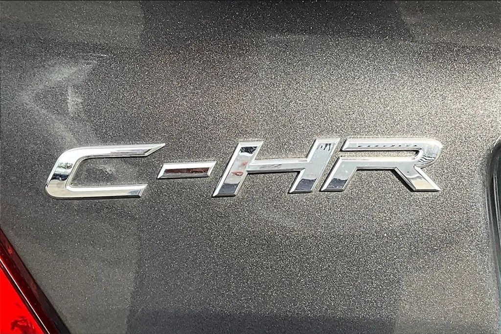 2021 Toyota C-HR LE Sport Utility 4D Maitland FL