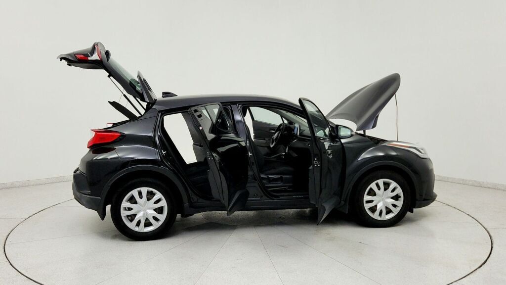 2021 Toyota C-HR LE Laurel MD