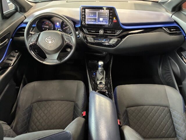 2021 Toyota C-HR XLE