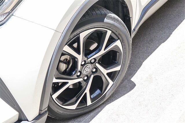 2021 Toyota C-HR XLE Moreno Valley CA