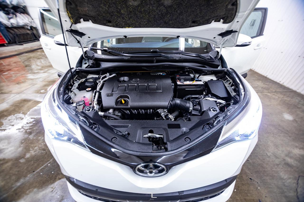 2021 Toyota C-HR XLE Premium BCam Red Deer AB