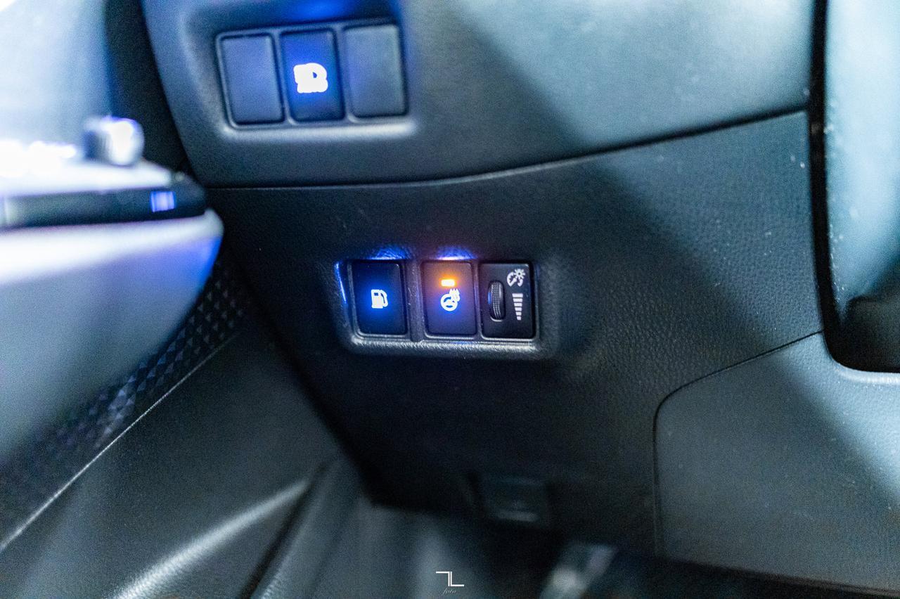 2021 Toyota C-HR XLE Premium BCam Red Deer AB