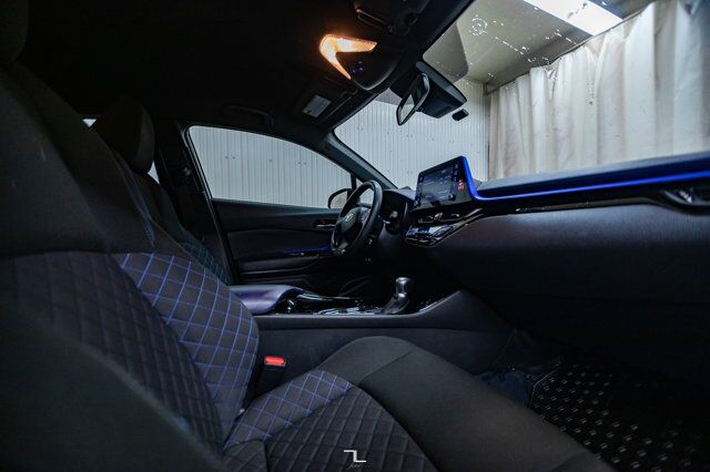 2021 Toyota C-HR XLE Premium BCam Red Deer AB