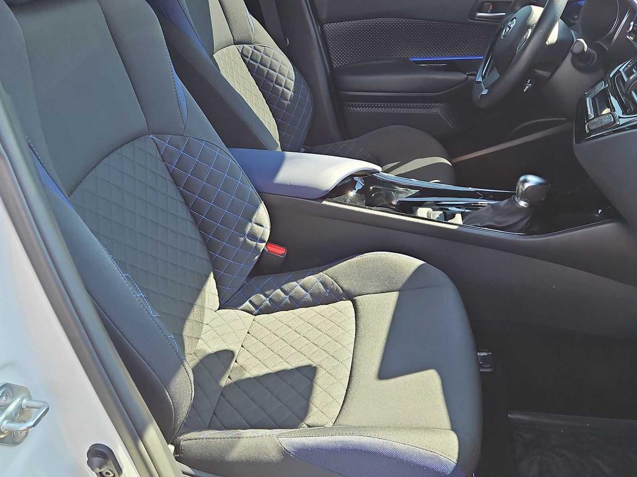 2021 Toyota C-HR XLE Irving TX