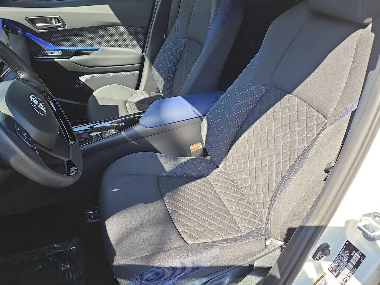 2021 Toyota C-HR XLE Irving TX