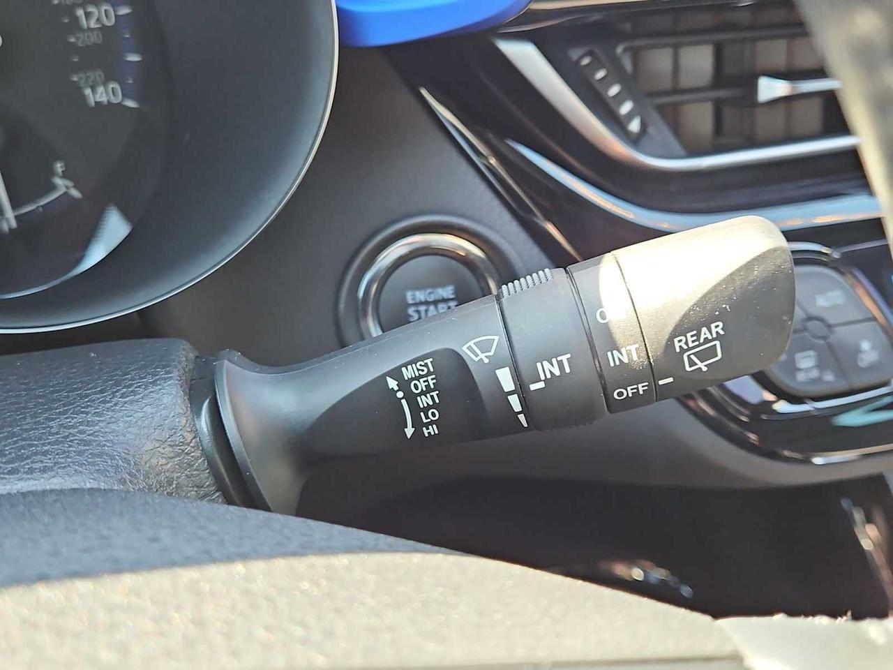 2021 Toyota C-HR XLE Irving TX