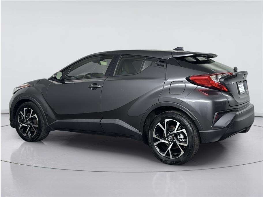 2021 Toyota C-HR XLE Sport Utility 4D