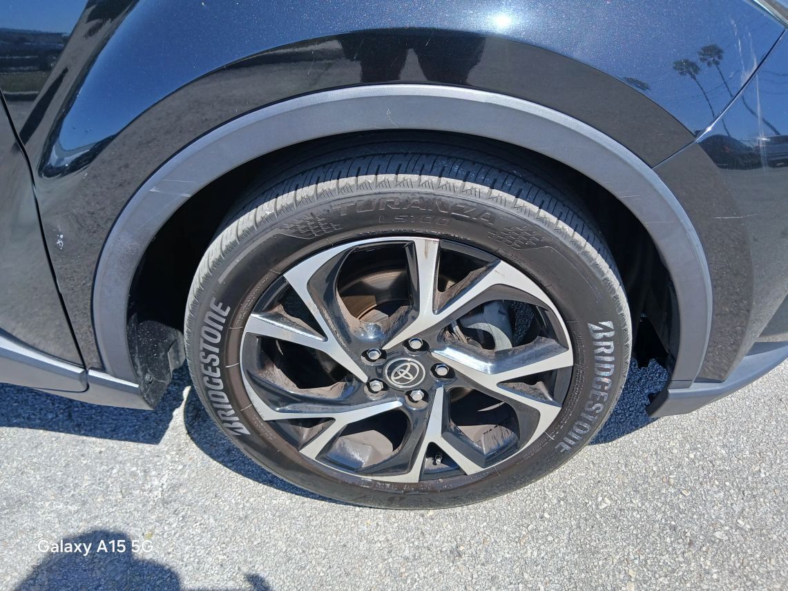 2021 Toyota C-HR XLE Sport Utility 4D Maitland FL