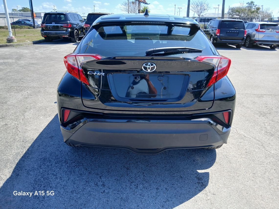 2021 Toyota C-HR XLE Sport Utility 4D Maitland FL