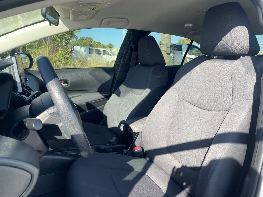 2021 Toyota COROLLA LE~LOW MILES~CLEAN CARFAX~REGULAR MAINTENANCES PERFORMED~ONLINE FINANCE AND SHIPPING AVAILABLE!!!!!