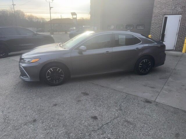 2021 Toyota Camry Hybrid LE