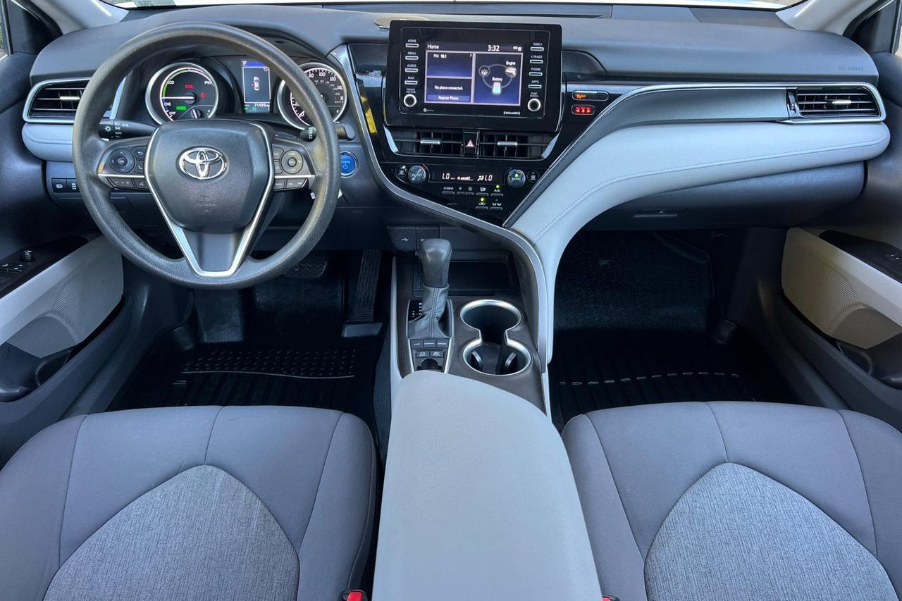 2021 Toyota Camry Hybrid LE