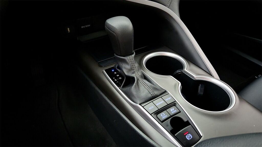 2021 Toyota Camry Hybrid LE Laurel MD