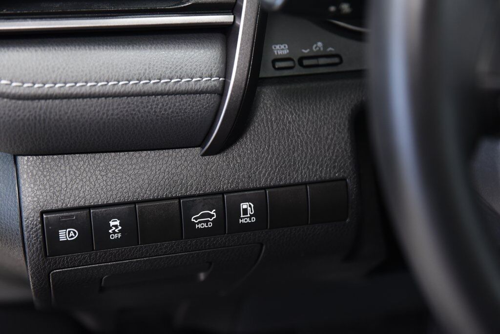 2021 Toyota Camry Hybrid SE Akron