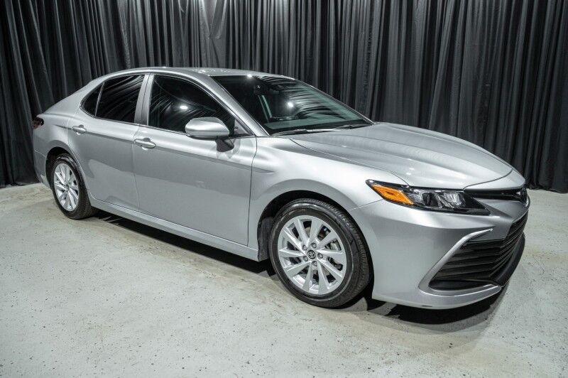 2021 Toyota Camry LE Auto (Natl) Sedan
