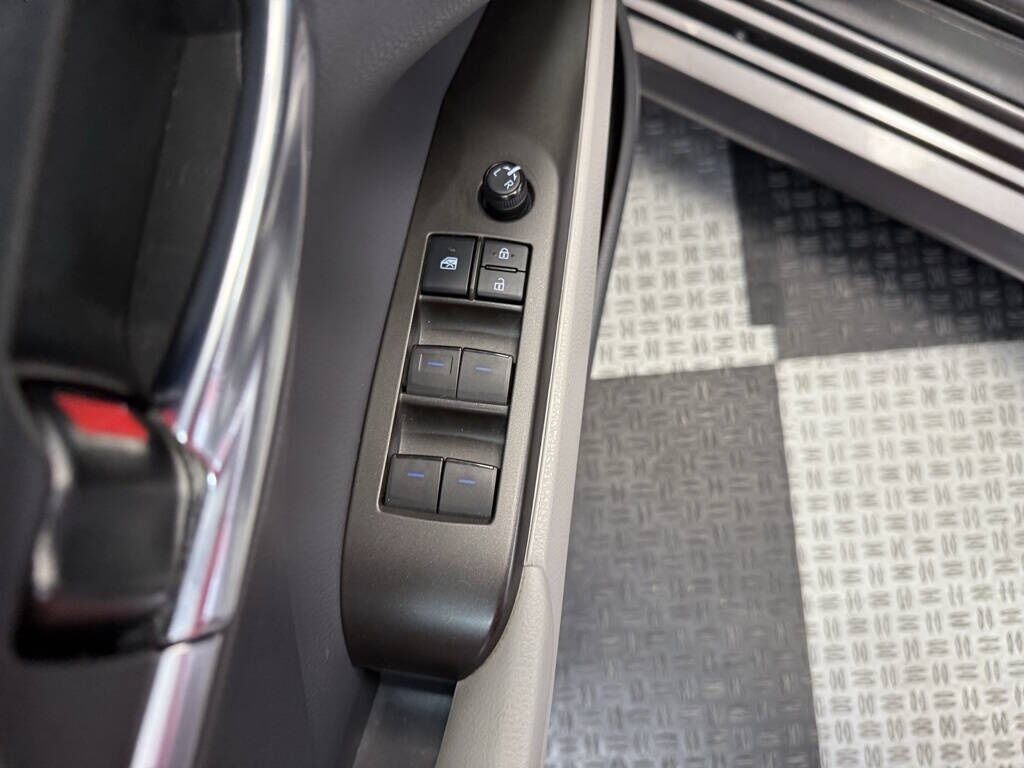 2021 Toyota Camry LE Royal Oak MI