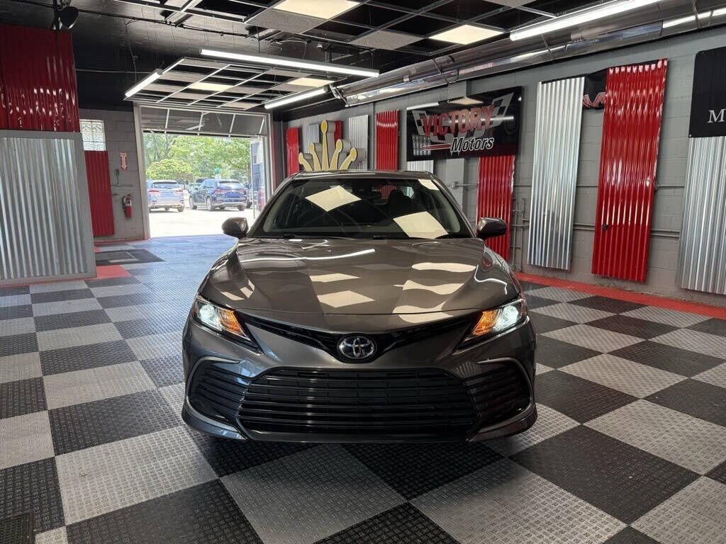 2021 Toyota Camry LE Royal Oak MI