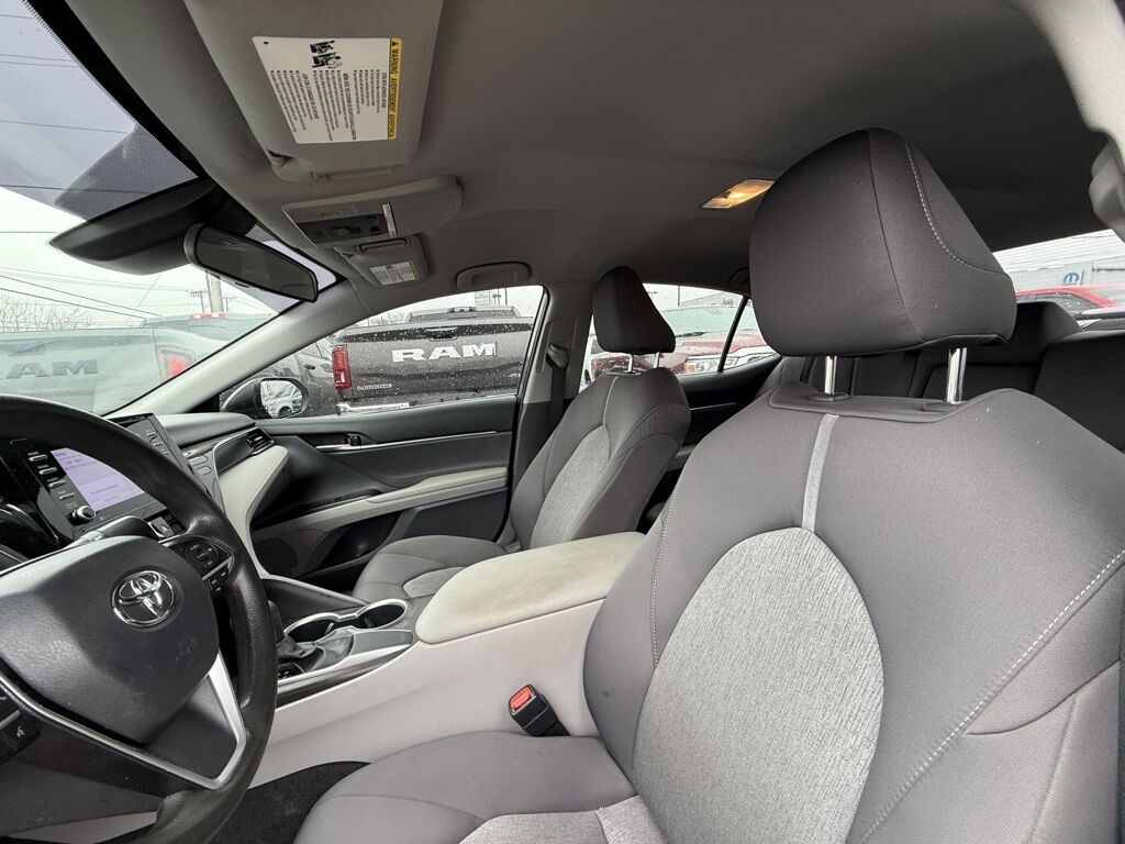 2021 Toyota Camry LE Crestwood KY