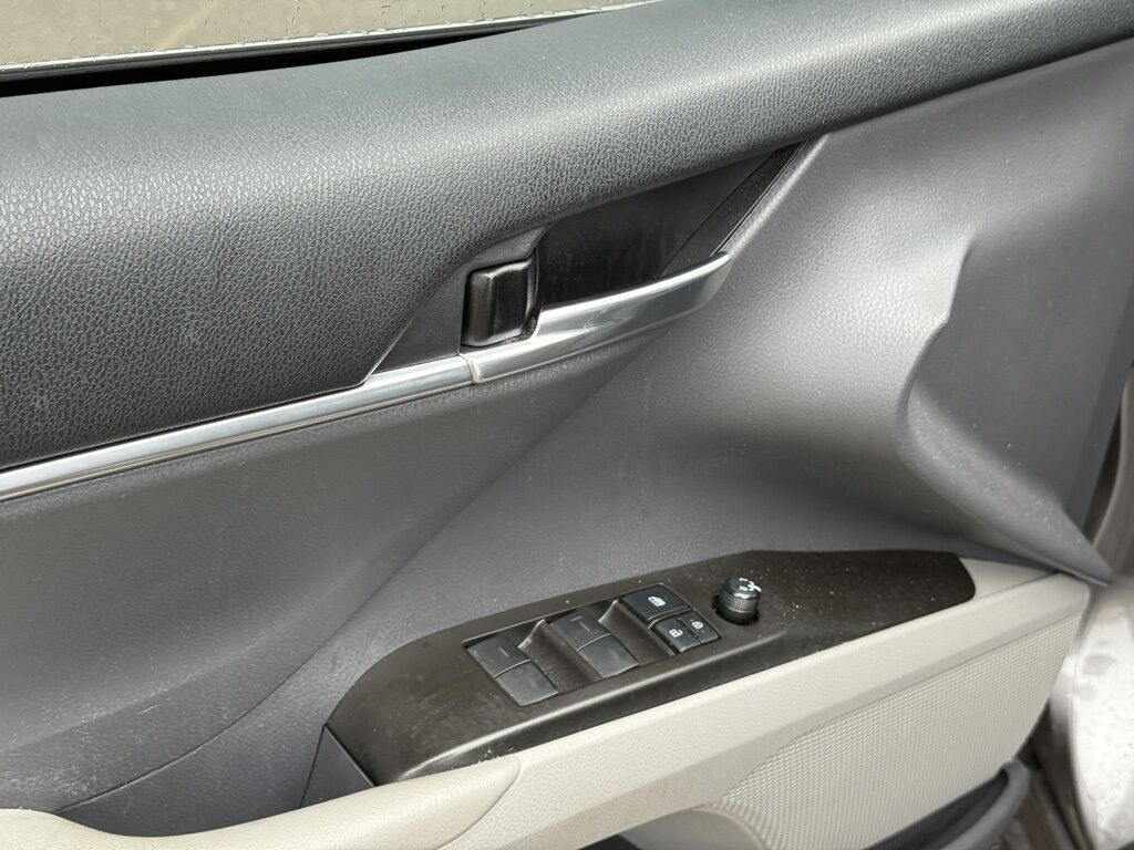 2021 Toyota Camry LE Crestwood KY