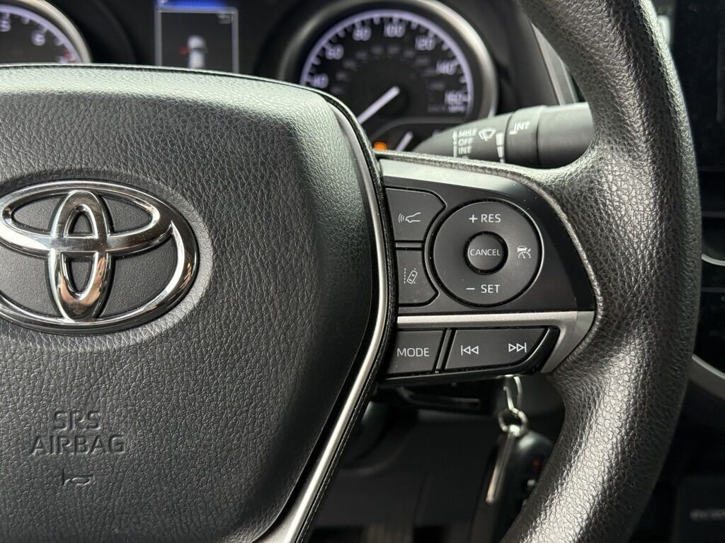 2021 Toyota Camry LE Crestwood KY