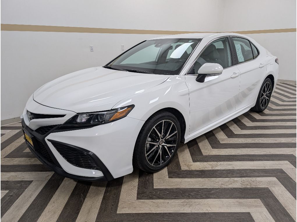 2021 Toyota Camry SE Gasoline