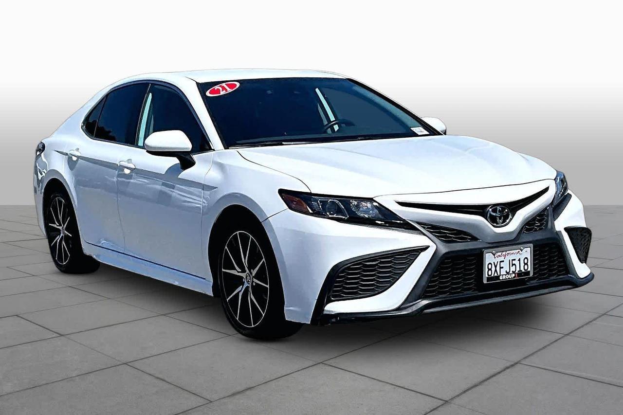 2021 Toyota Camry SE