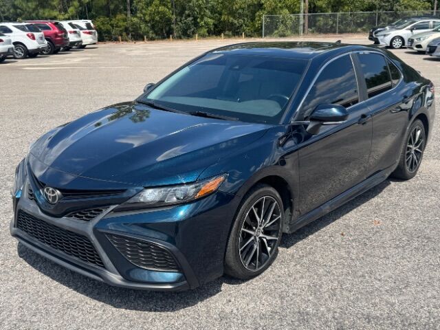 2021 Toyota Camry SE photo 2