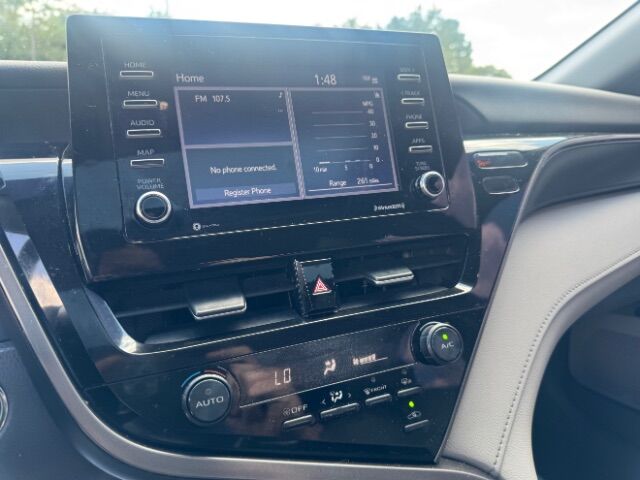 2021 Toyota Camry SE photo 13