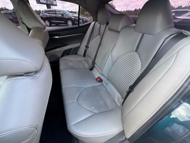 2021 Toyota Camry SE photo 15