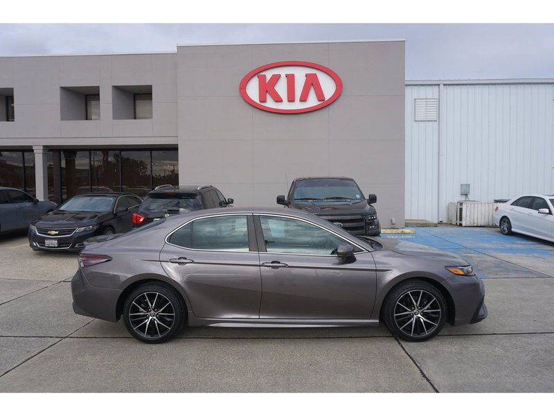 Used 2021 Toyota Camry SE in Houma LA