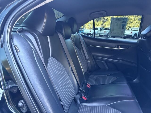 2021 Toyota Camry SE photo 28