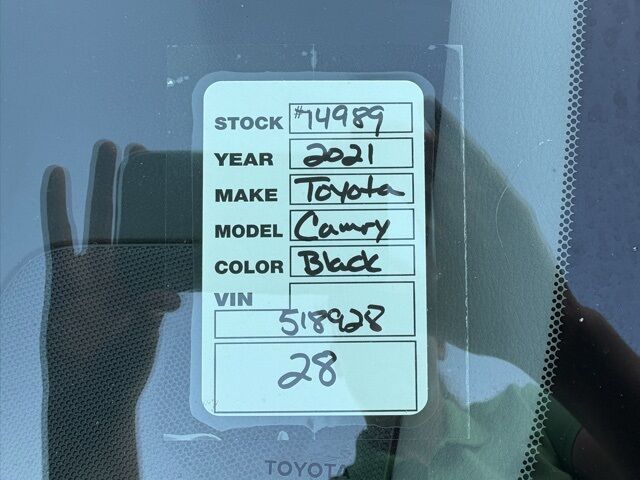 2021 Toyota Camry SE photo 36