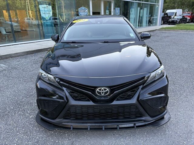 2021 Toyota Camry SE photo 8