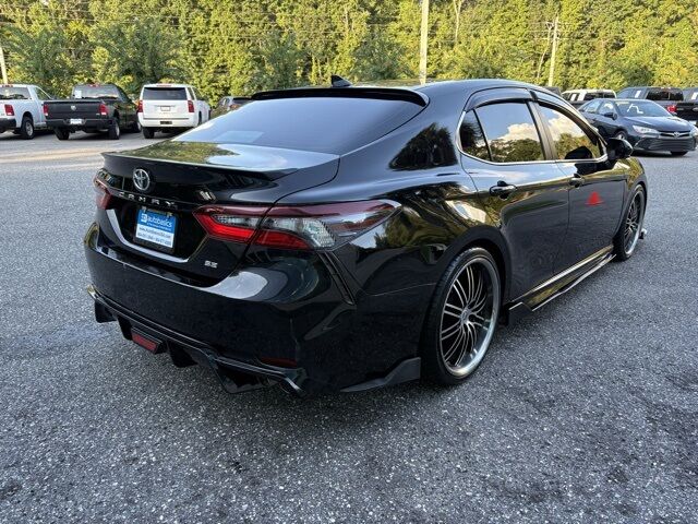 2021 Toyota Camry SE photo 5