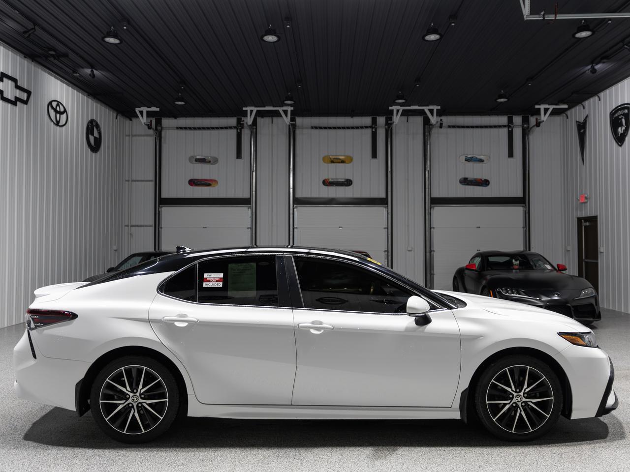 2021 Toyota Camry SE Nightshade Cranberry PA