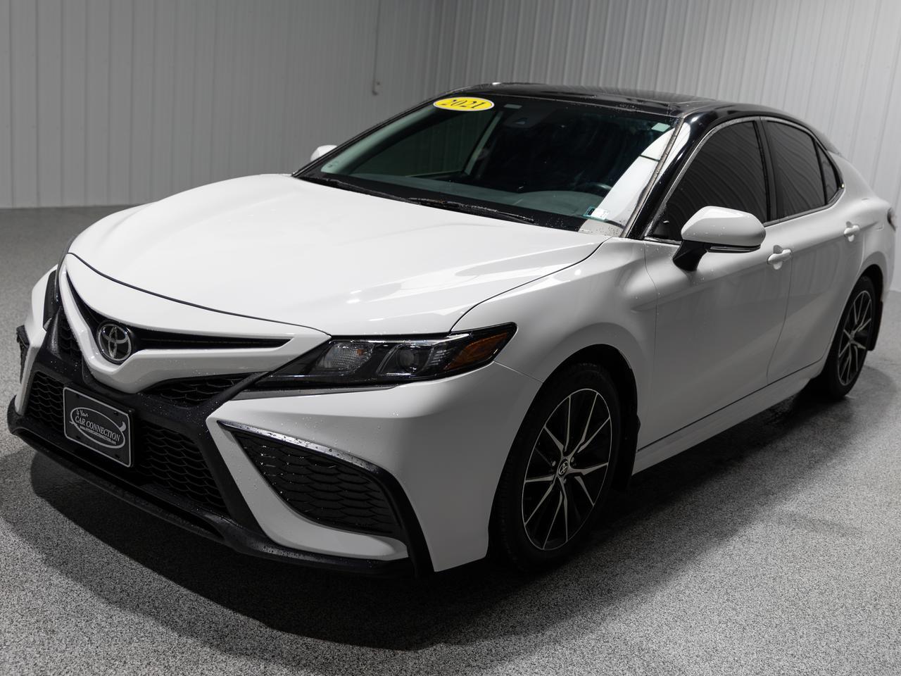 2021 Toyota Camry SE Nightshade Cranberry PA