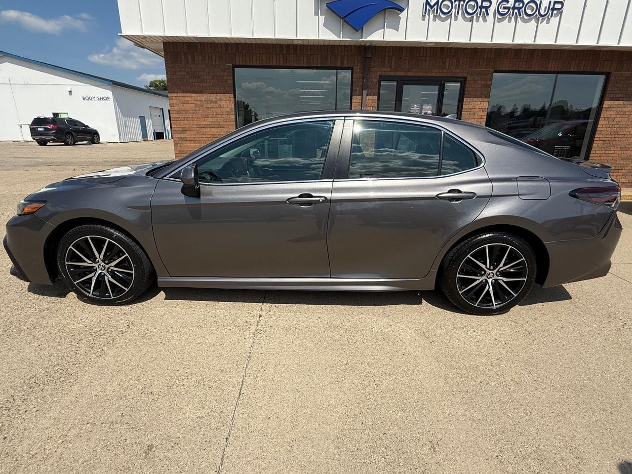 2021 Toyota Camry SE Nightshade Edition | SE Middleville MI