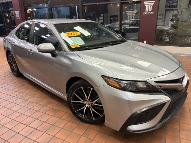 2021 Toyota Camry SE Nightshade Edition