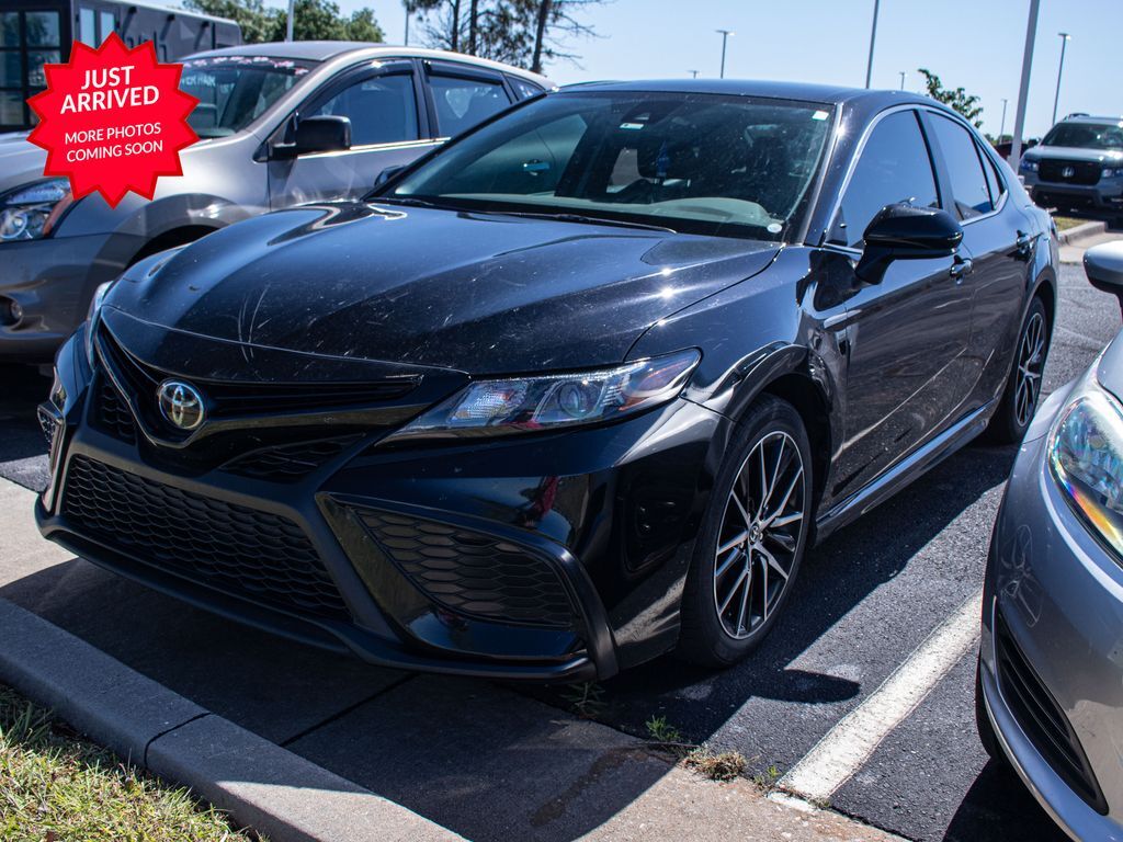 2021 Toyota Camry SE