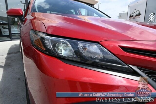 2021 Toyota Camry SE / Power Driver's Seat / Leather Trimmed Seats / Adaptive Cruise Control / Lane Departure & Forward Collision Alert / Apple CarPlay & Android Auto / USB Input / Back Up Camera / Alloy Wheels / 39 MPG Anchorage AK